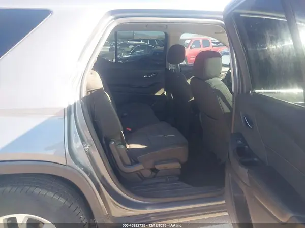 1GNERFKWXJJ185063 2018 CHEVROLET TRAVERSE - Image 8