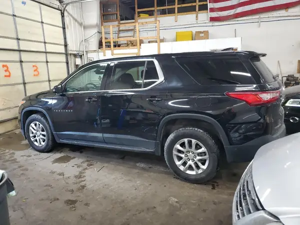 1GNERFKWXJJ219180 2018 CHEVROLET TRAVERSE - Image 2