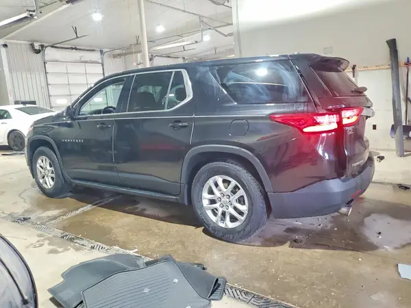 1GNERFKWXJJ230521 2018 CHEVROLET TRAVERSE - Image 2