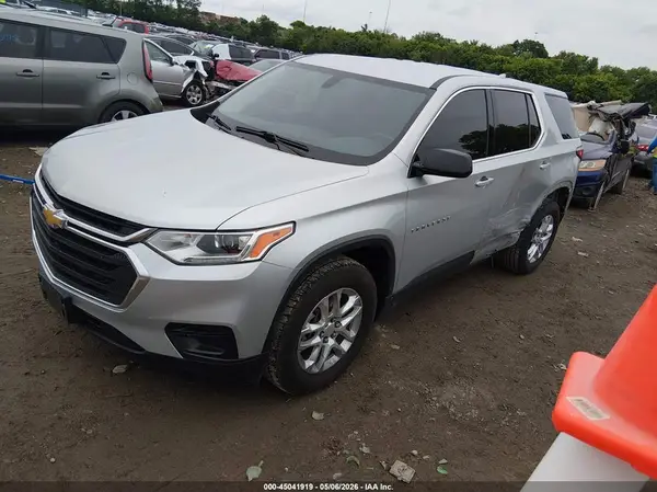 1GNERFKWXKJ183573 2019 CHEVROLET TRAVERSE - Image 2
