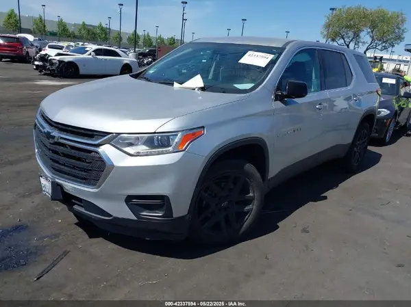 1GNERFKWXLJ185261 2020 CHEVROLET TRAVERSE - Image 2