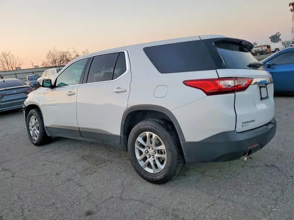 1GNERFKWXLJ218775 2020 CHEVROLET TRAVERSE - Image 2