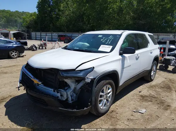 1GNERFKWXPJ169020 2023 CHEVROLET TRAVERSE - Image 2