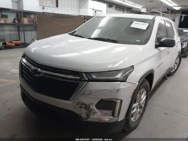 1GNERFKWXPJ190322 2023 CHEVROLET TRAVERSE - Image 2