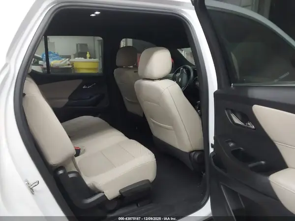 1GNERFKWXPJ190322 2023 CHEVROLET TRAVERSE - Image 8