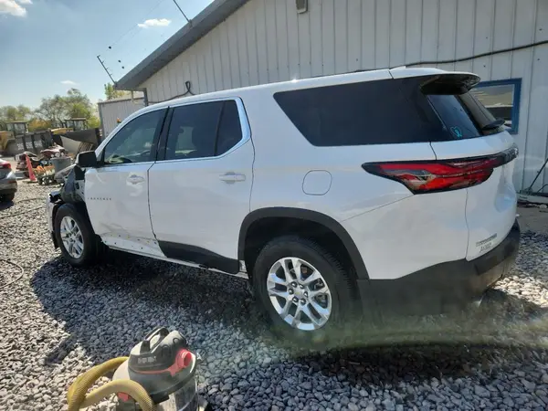 1GNERFKWXPJ301189 2023 CHEVROLET TRAVERSE - Image 2