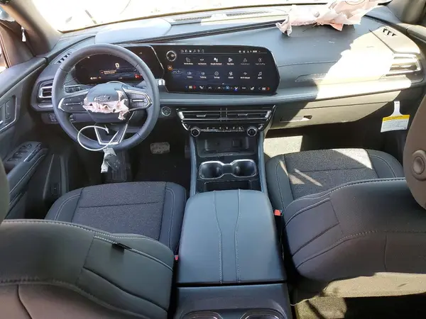 1GNERGKS0TJ198880 2026 CHEVROLET TRAVERSE - Image 8