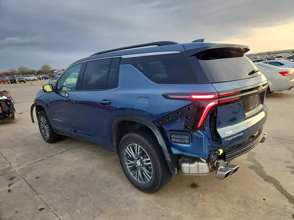 1GNERGKS1RJ247948 2024 CHEVROLET TRAVERSE - Image 2