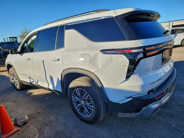 1GNERGKS1TJ128062 2026 CHEVROLET TRAVERSE - Image 2
