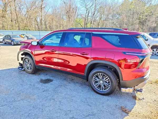 1GNERGKS1TJ138865 2026 CHEVROLET TRAVERSE - Image 2