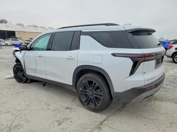 1GNERGKS1TJ172613 2026 CHEVROLET TRAVERSE - Image 2