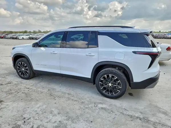 1GNERGKS1TJ190433 2026 CHEVROLET TRAVERSE - Image 2