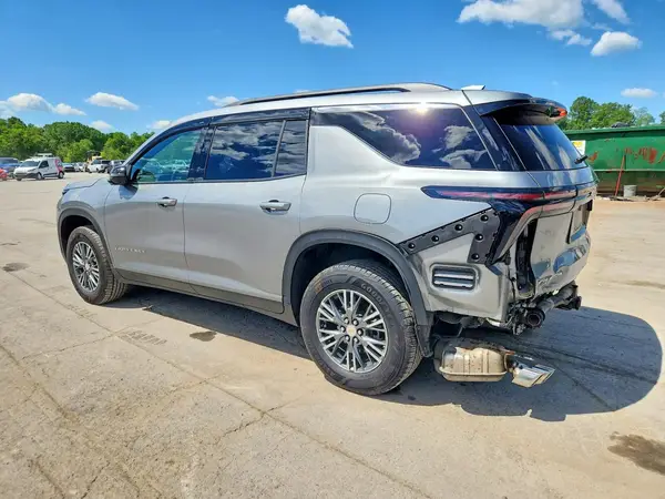 1GNERGKS2RJ174038 2024 CHEVROLET TRAVERSE - Image 2