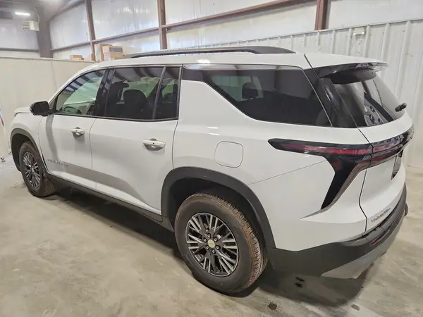 1GNERGKS3RJ187820 2024 CHEVROLET TRAVERSE - Image 2