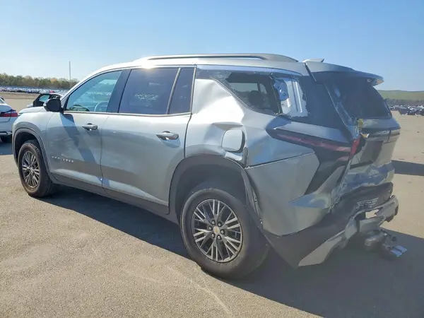 1GNERGKS3TJ227241 2026 CHEVROLET TRAVERSE - Image 2