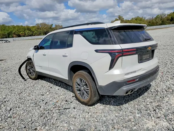 1GNERGKS4RJ191570 2024 CHEVROLET TRAVERSE - Image 2
