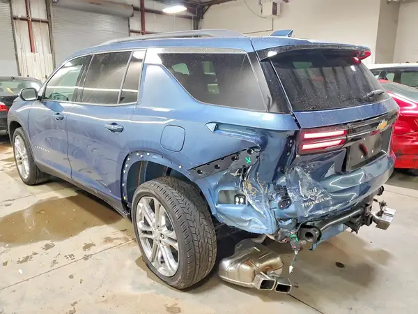 1GNERGKS4TJ131831 2026 CHEVROLET TRAVERSE - Image 2