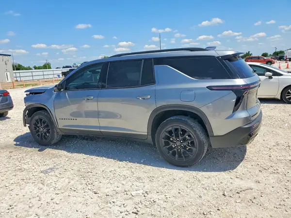 1GNERGKS4TJ242136 2026 CHEVROLET TRAVERSE - Image 2