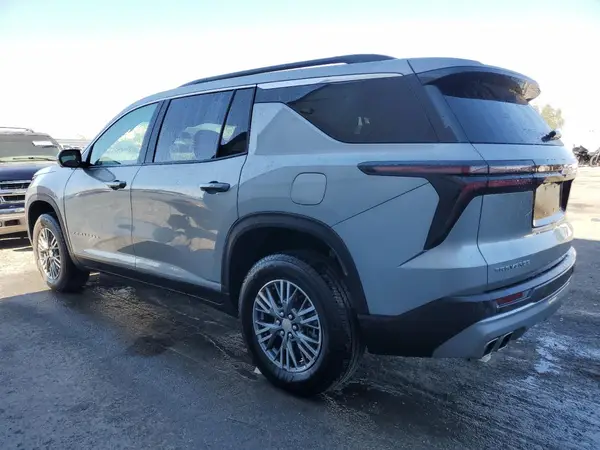 1GNERGKS5RJ182988 2024 CHEVROLET TRAVERSE - Image 2
