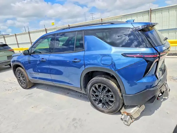 1GNERGKS6TJ215827 2026 CHEVROLET TRAVERSE - Image 2