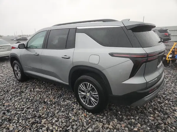 1GNERGKS9RJ165465 2024 CHEVROLET TRAVERSE - Image 2