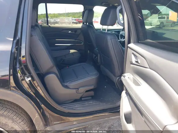 1GNERGKSXTJ135169 2026 CHEVROLET TRAVERSE - Image 8