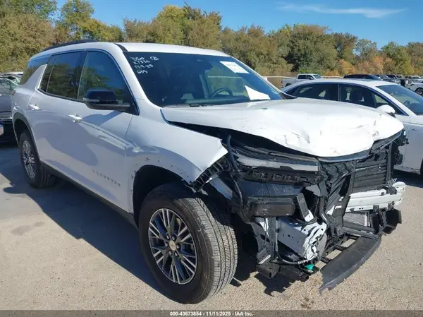 1GNERGKSXTJ172531 2026 CHEVROLET TRAVERSE - Image 1