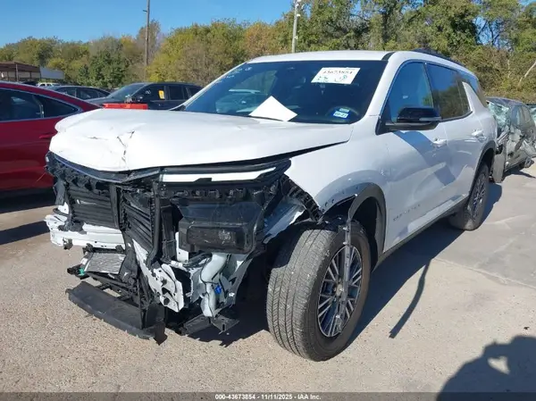 1GNERGKSXTJ172531 2026 CHEVROLET TRAVERSE - Image 2