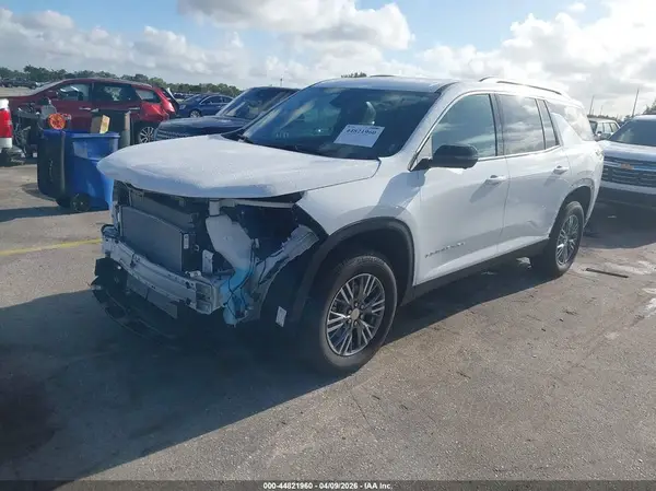 1GNERGKSXTJ238141 2026 CHEVROLET TRAVERSE - Image 2
