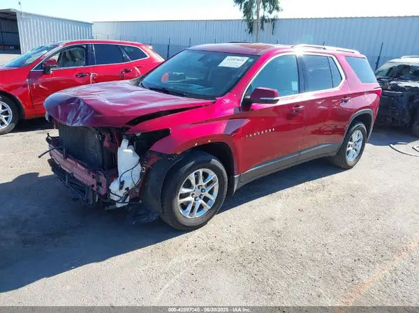 1GNERGKW0JJ105114 2018 CHEVROLET TRAVERSE - Image 2