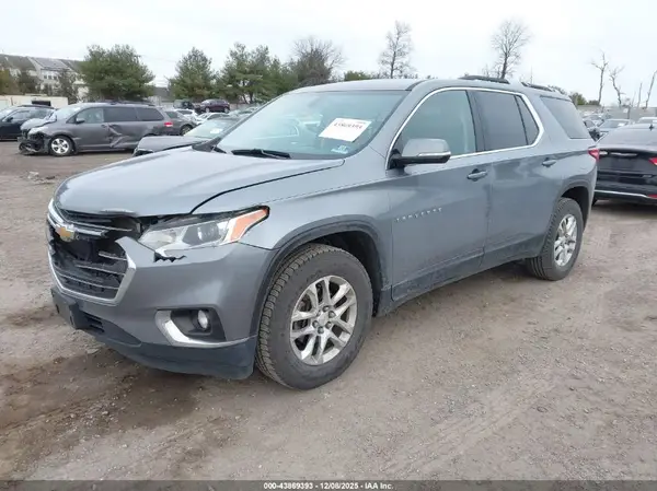 1GNERGKW0JJ110314 2018 CHEVROLET TRAVERSE - Image 2
