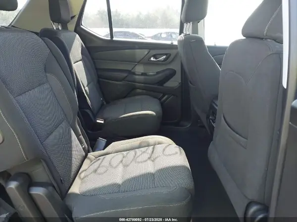 1GNERGKW0JJ112757 2018 CHEVROLET TRAVERSE - Image 8
