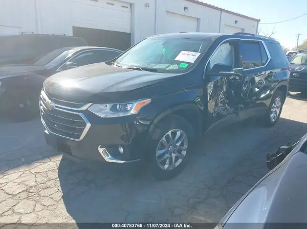 1GNERGKW0JJ121944 2018 CHEVROLET TRAVERSE - Image 2
