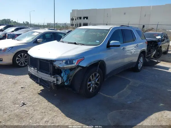 1GNERGKW0JJ153194 2018 CHEVROLET TRAVERSE - Image 2