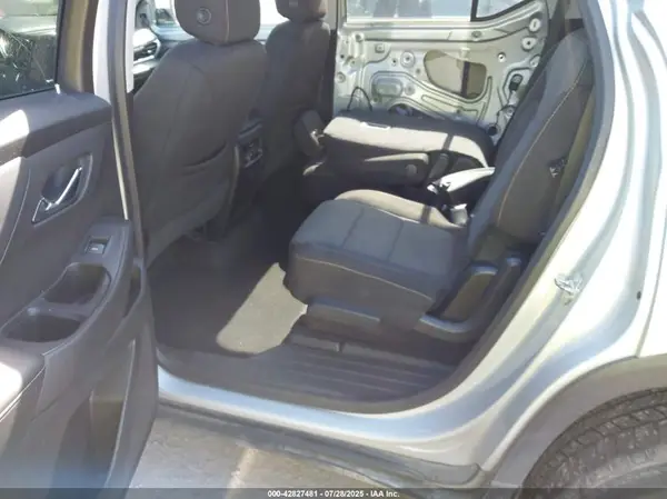 1GNERGKW0JJ153194 2018 CHEVROLET TRAVERSE - Image 8