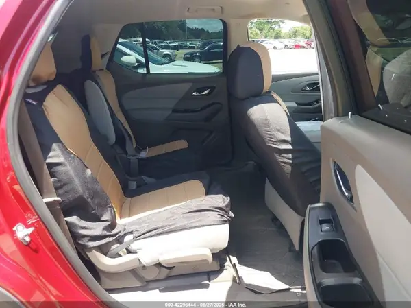 1GNERGKW0JJ170013 2018 CHEVROLET TRAVERSE - Image 8