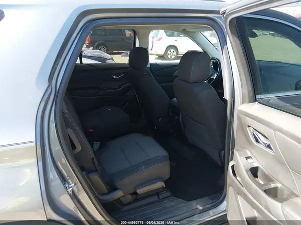 1GNERGKW0JJ176216 2018 CHEVROLET TRAVERSE - Image 8