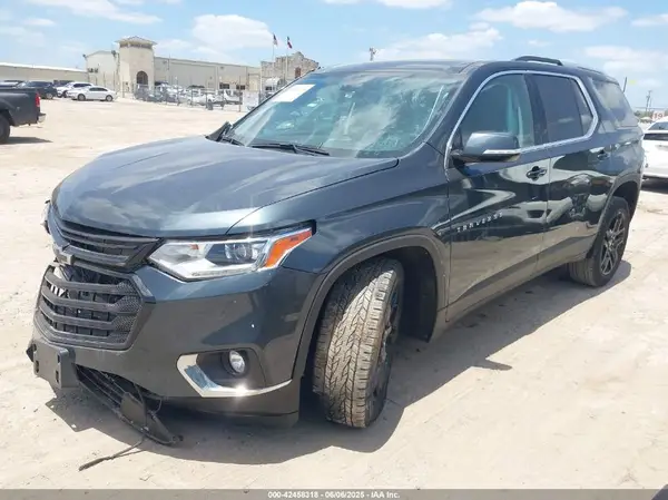 1GNERGKW0JJ242781 2018 CHEVROLET TRAVERSE - Image 2