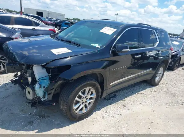 1GNERGKW0JJ264120 2018 CHEVROLET TRAVERSE - Image 2