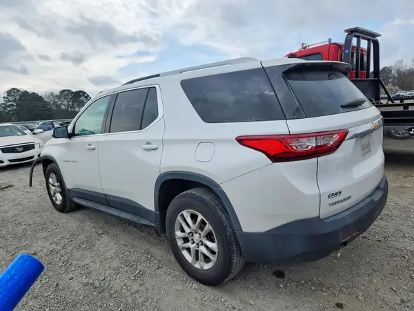 1GNERGKW0JJ268510 2018 CHEVROLET TRAVERSE - Image 2