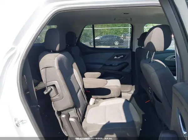 1GNERGKW0KJ228302 2019 CHEVROLET TRAVERSE - Image 8