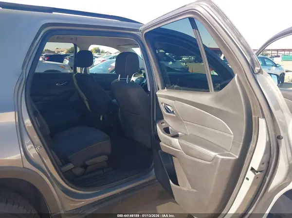 1GNERGKW0KJ228705 2019 CHEVROLET TRAVERSE - Image 8