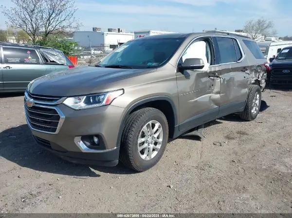 1GNERGKW0LJ127696 2020 CHEVROLET TRAVERSE - Image 2