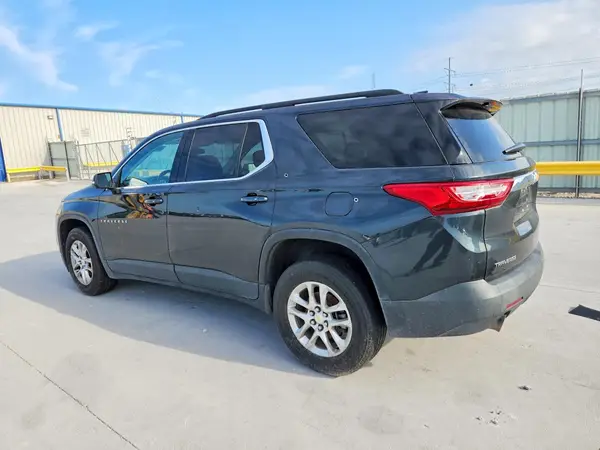 1GNERGKW0MJ160117 2021 CHEVROLET TRAVERSE - Image 2
