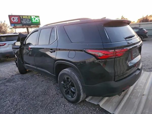 1GNERGKW0NJ182684 2022 CHEVROLET TRAVERSE - Image 2