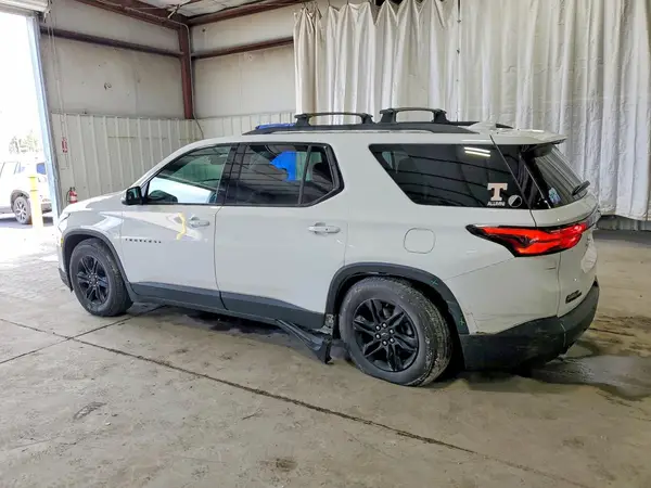 1GNERGKW0PJ112136 2023 CHEVROLET TRAVERSE - Image 2