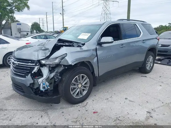 1GNERGKW0PJ252087 2023 CHEVROLET TRAVERSE - Image 2