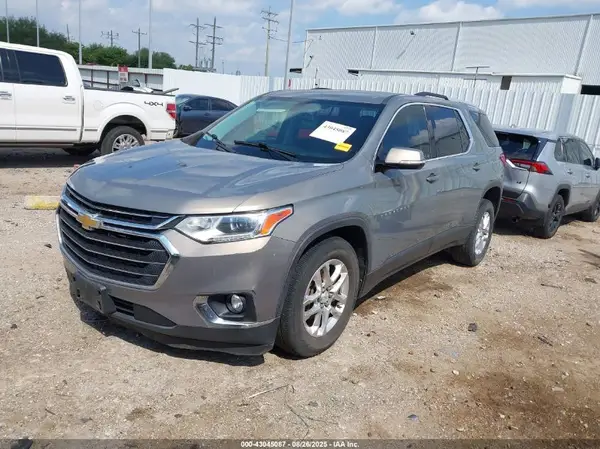 1GNERGKW1JJ107311 2018 CHEVROLET TRAVERSE - Image 2