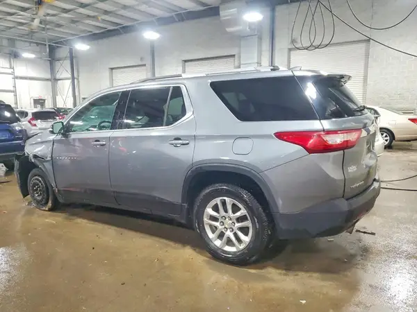 1GNERGKW1JJ130555 2018 CHEVROLET TRAVERSE - Image 2
