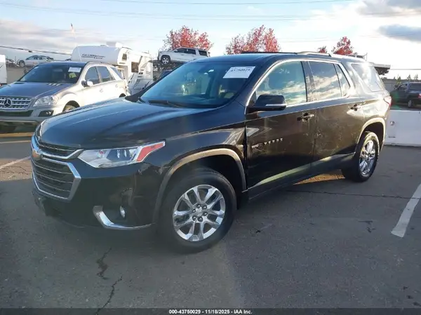 1GNERGKW1JJ136775 2018 CHEVROLET TRAVERSE - Image 2